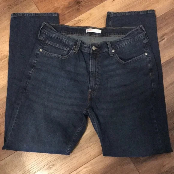 Levi’s Signature Straight Cut Jeans - Picture 1 of 6
